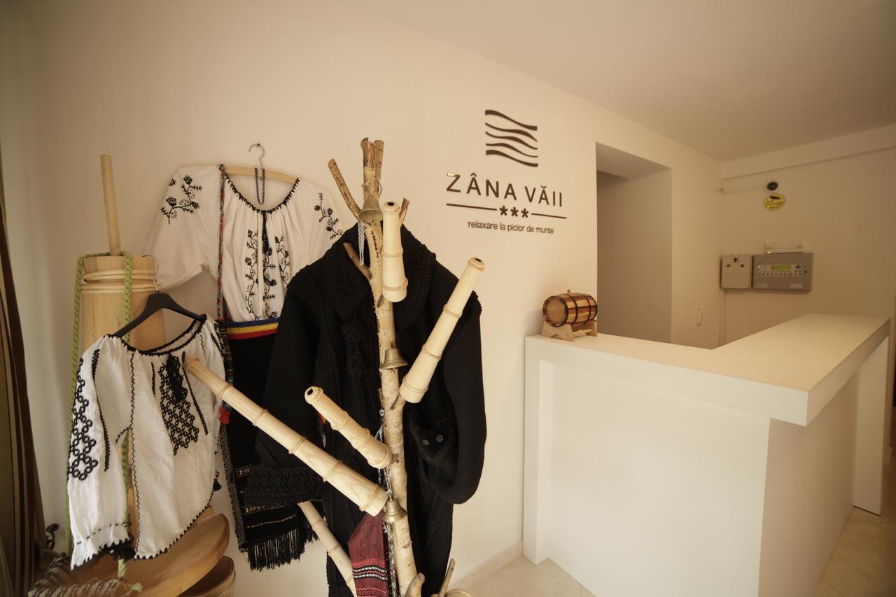 Zana Vaii Hotel Arieşeni Exterior foto